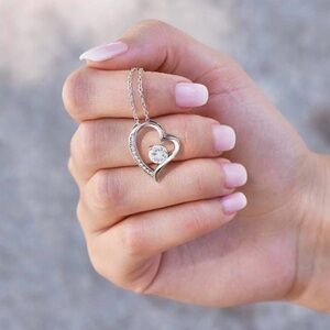 Gorgeous Silver Heart Zirconia Necklace